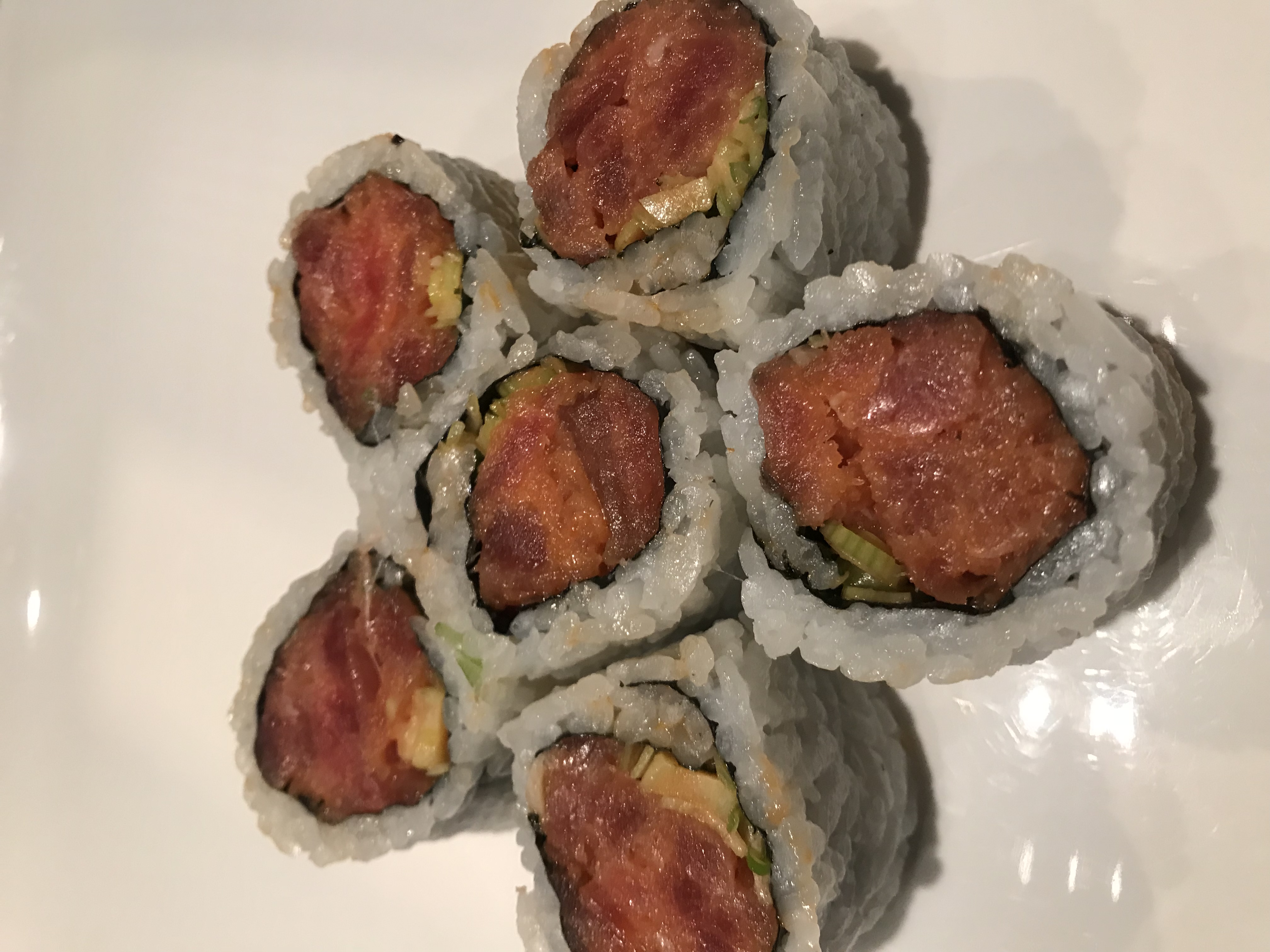 Order Spicy Tuna Roll food online from Big Bite Sushi store, Chicago on bringmethat.com