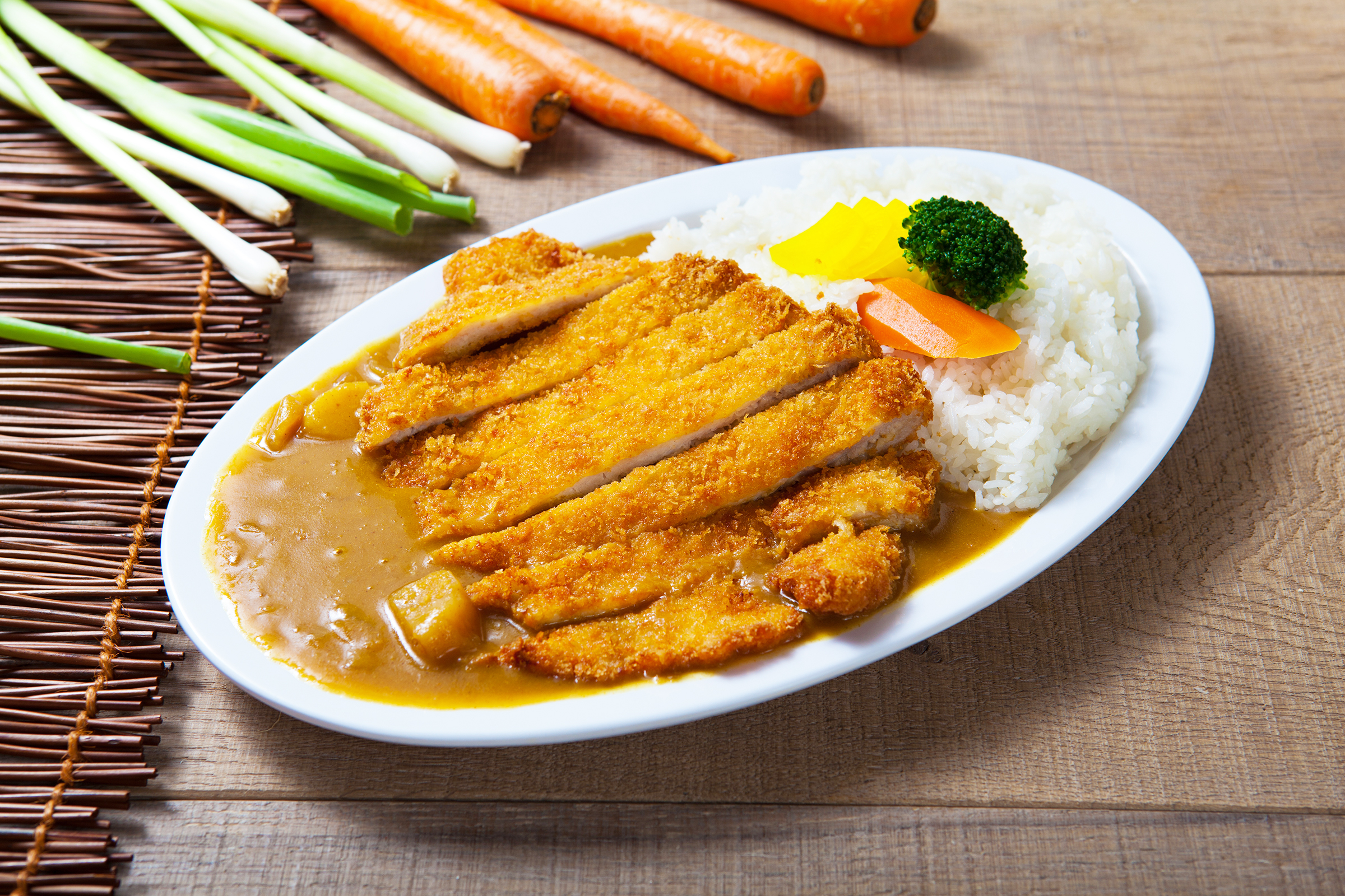 Order 47. Tonkatsu Curry Rice food online from Sakura Noodles store, Los Angeles on bringmethat.com