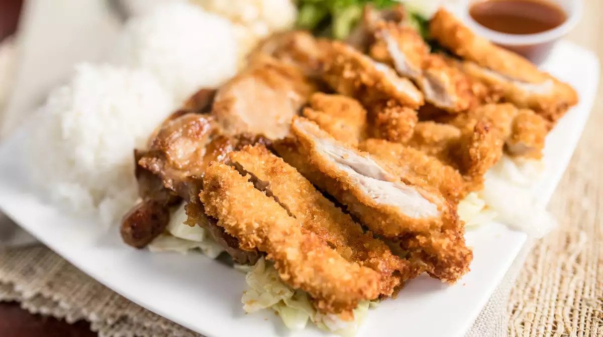 Order Chicken Combo food online from Tasty Hawaiian BBQ store, Sacramento on bringmethat.com