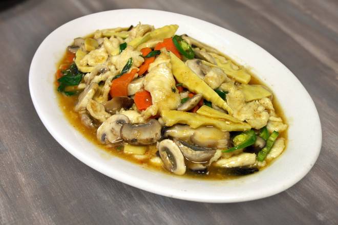 Order Basil Chicken food online from Ginger Cafe store, Sunnyvale on bringmethat.com