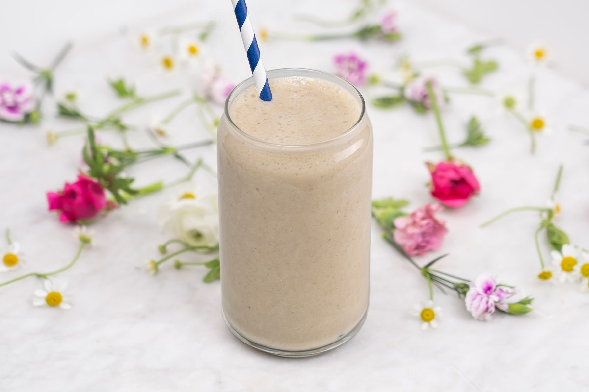 Order INBLOOM Protein Vanilla Smoothie food online from Bluestone Lane Cafe store, Armonk on bringmethat.com