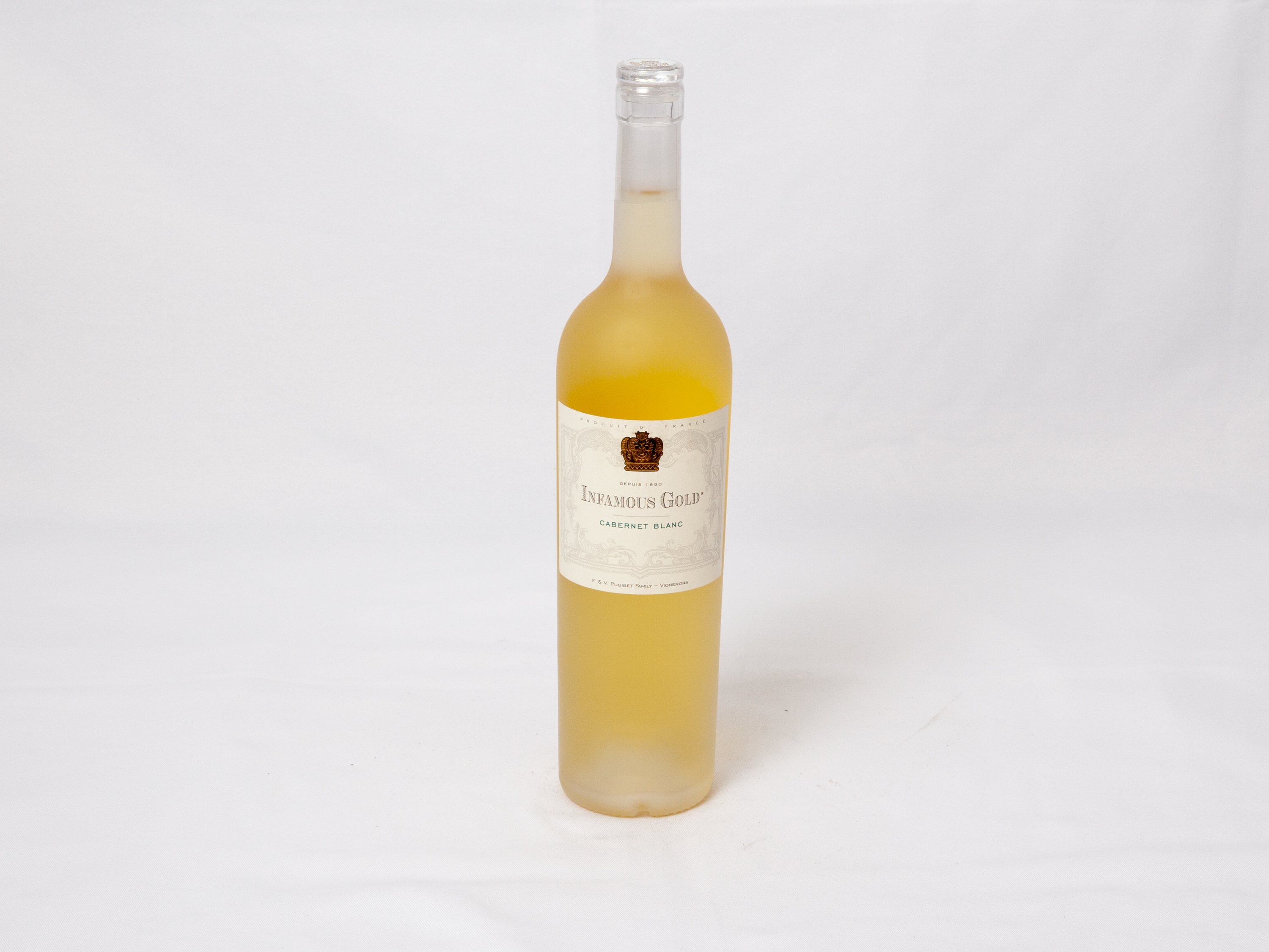 Order 750 ml Infamous Gold  Cabernet Blance  food online from Bucktown Food And Liquor store, Chicago on bringmethat.com
