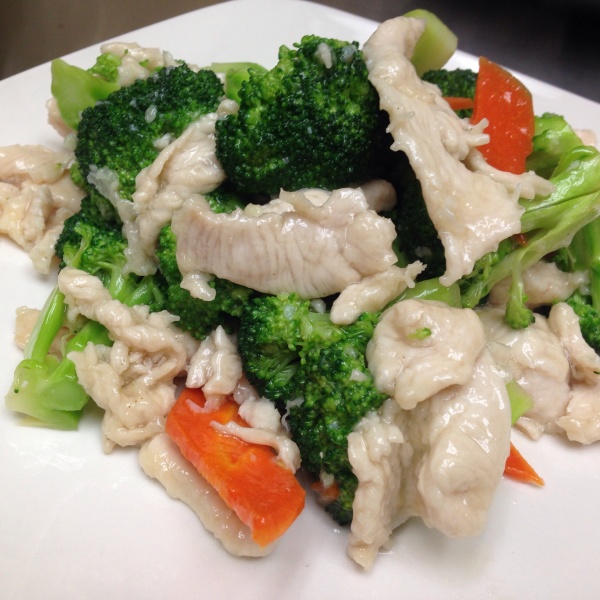 Order Chicken with Broccoli food online from Yummy China store, Hawaiian Gardens on bringmethat.com