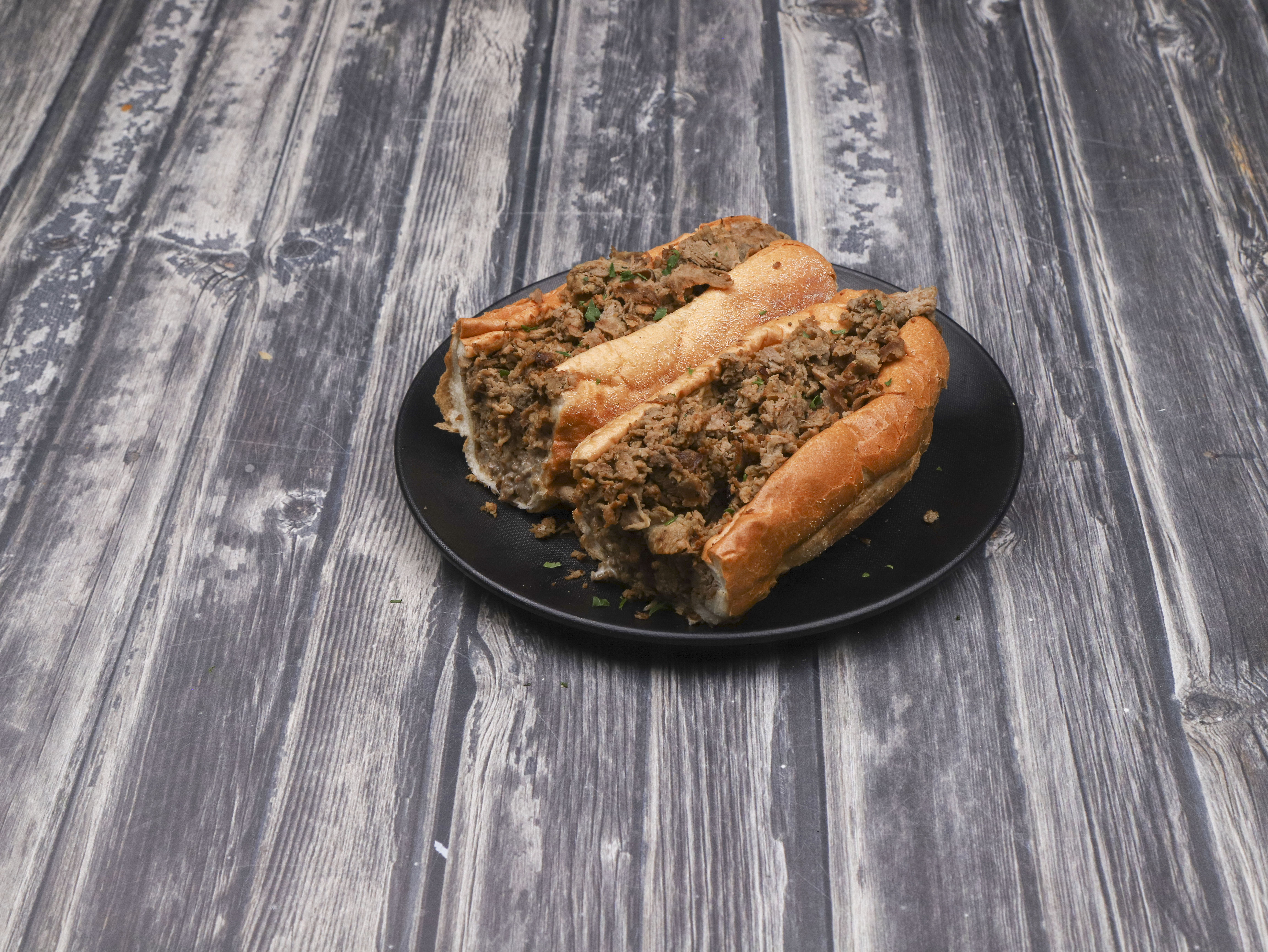 Order Cheesesteak Sandwich food online from Dolce carini pizza store, Philadelphia on bringmethat.com