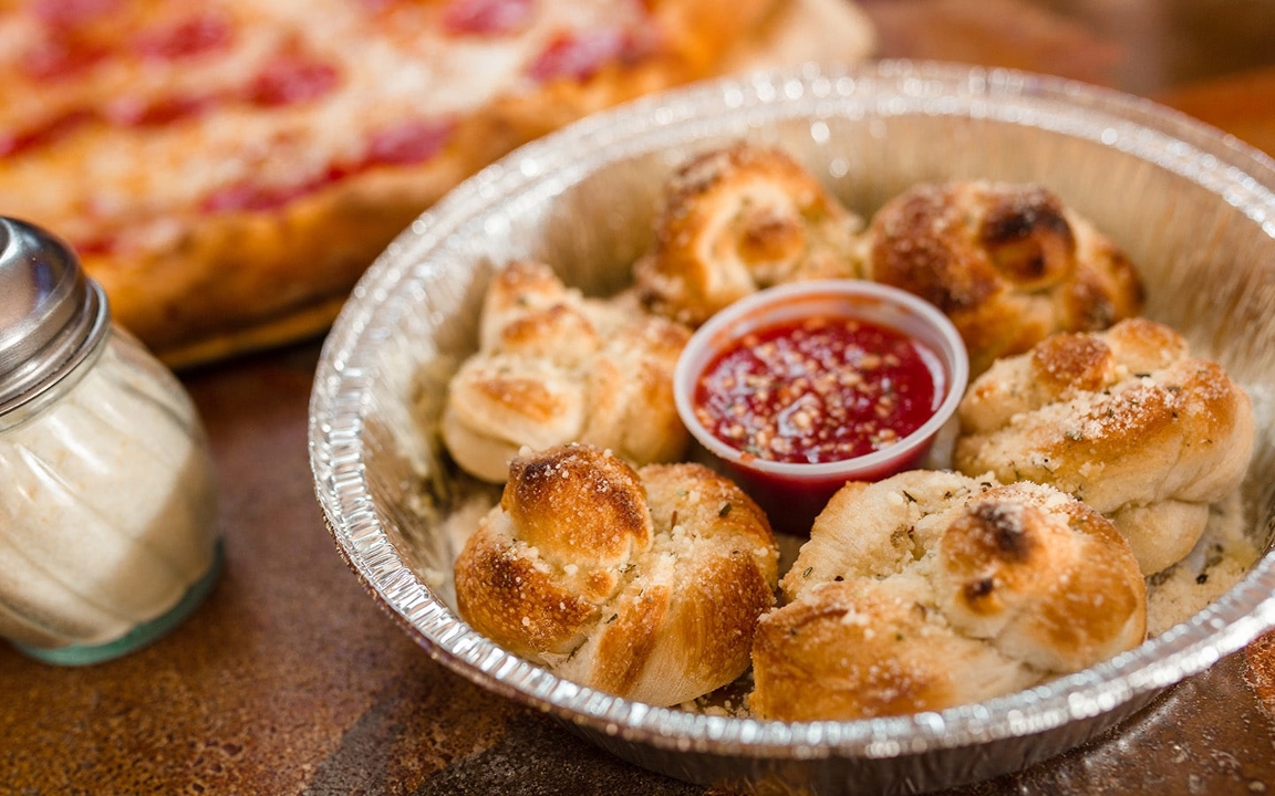 Order Homemade Garlic Knots food online from Piemonte Pizza & Grill store, Providence on bringmethat.com