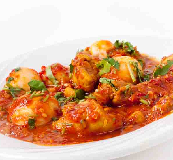 Order Chicken Vindaloo food online from Priya Indian Cuisine store, Troy on bringmethat.com