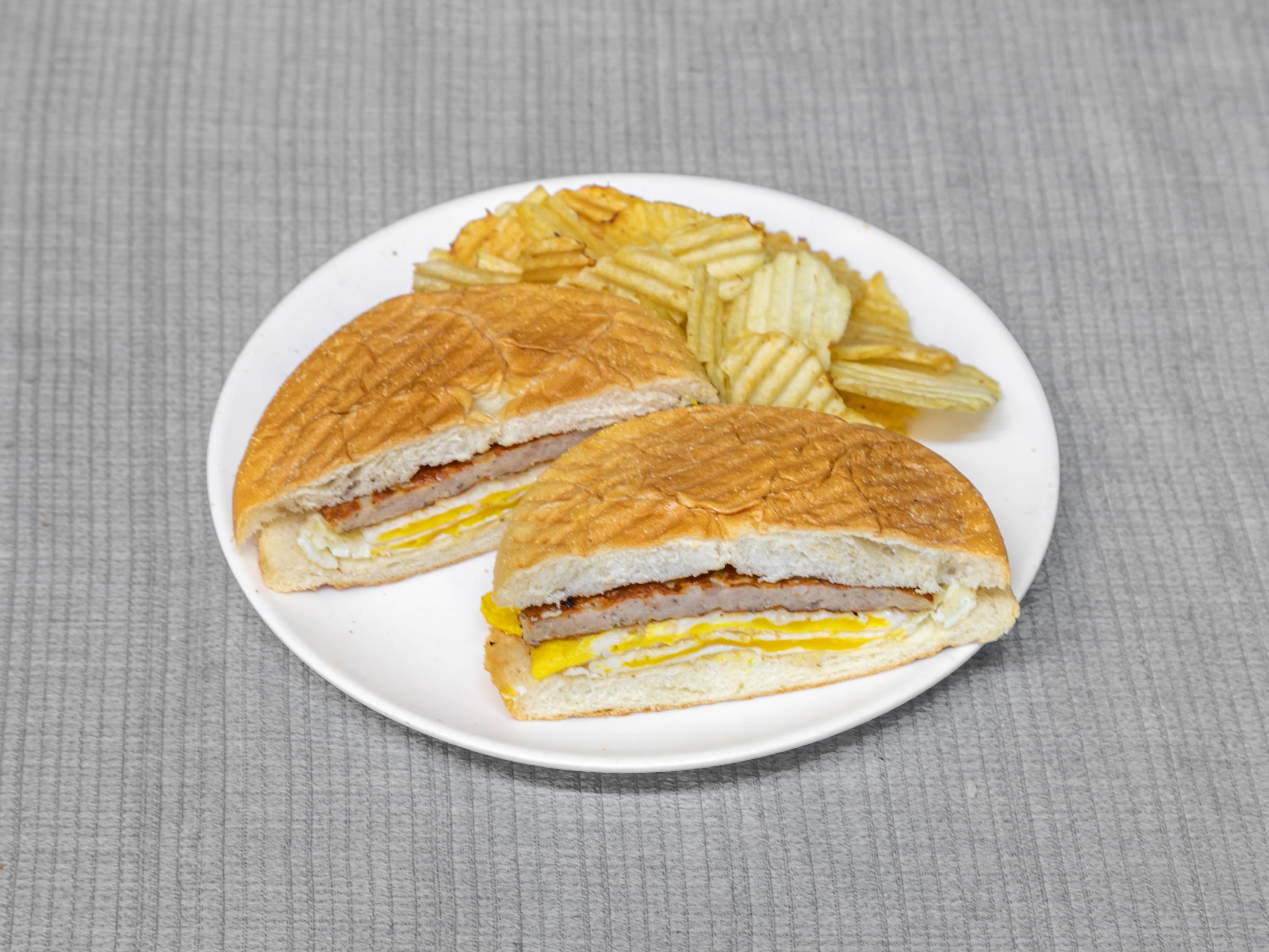 Order 5. Sausage and Egg Sandwich food online from Murray Hills Gourmet Deli store, New York on bringmethat.com