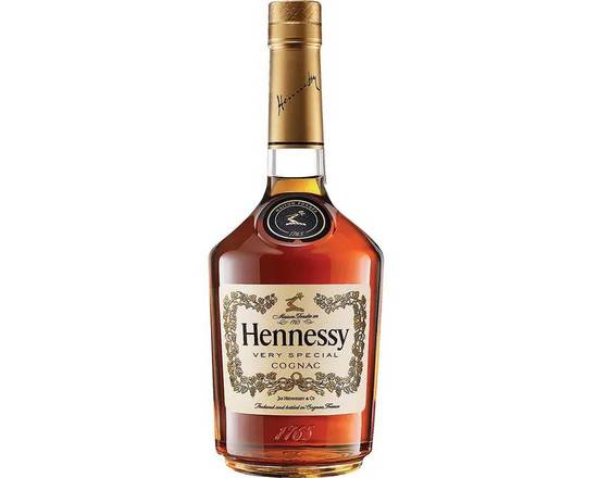 Order Hennessy VSOP, 750mL cognac (40.0% ABV) food online from Pit Stop Liquor Mart store, El Monte on bringmethat.com