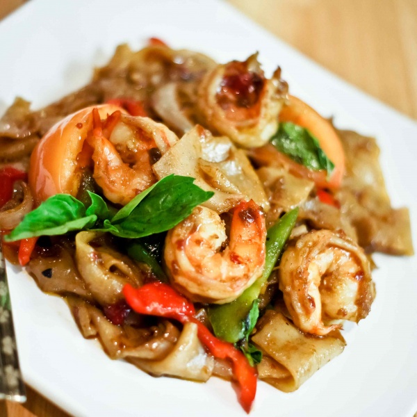 Order Drunken Noodles food online from Little Thai Kitchen store, Greenwich on bringmethat.com