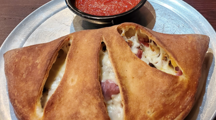 Order Cheese Calzone food online from Giardino Pizza store, Vinton on bringmethat.com