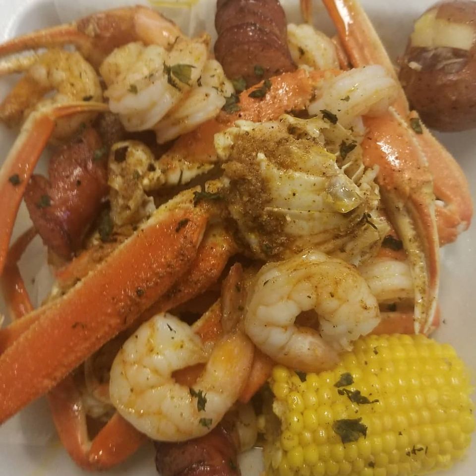 Order Snow Crab and Shrimp Boil food online from Soul Fusion Cafe store, Richmond on bringmethat.com