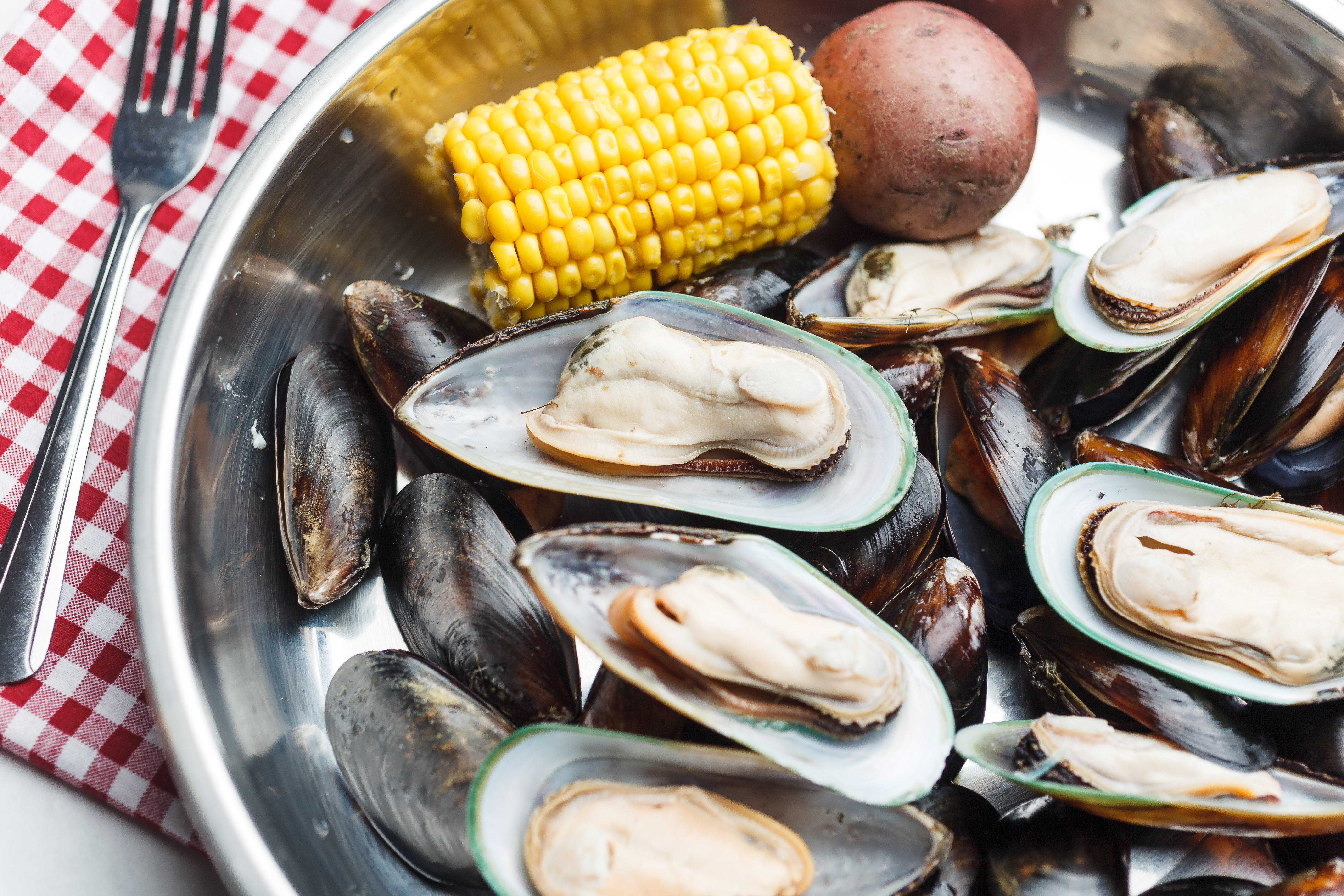 Order Boiled Mussels Dinner food online from The Seafood King store, Hoover on bringmethat.com