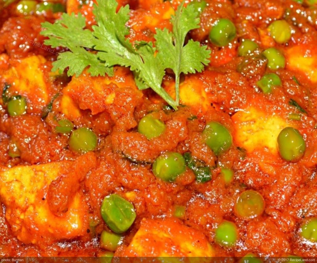 Order Matar-Paneer food online from Sonny Indian Kitchen store, Chatham on bringmethat.com