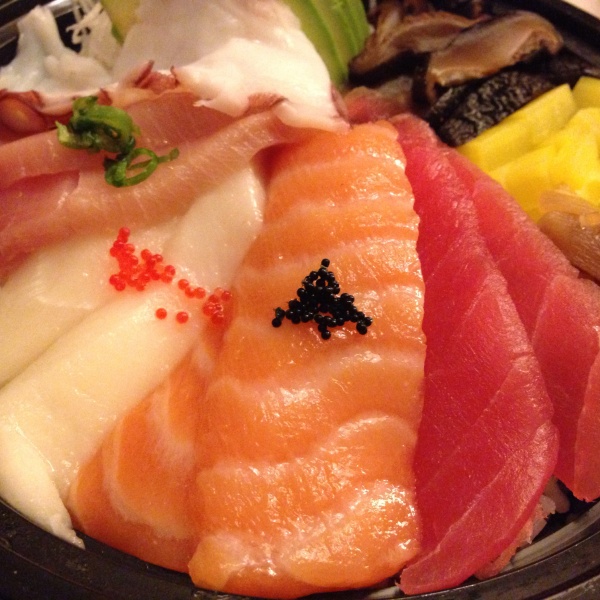 Order Chirashi Don Platter food online from Pride Sushi & Thai store, Chicago on bringmethat.com