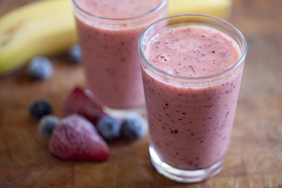 Order Berry Banana Smoothie food online from Flavors Nyc store, New York on bringmethat.com