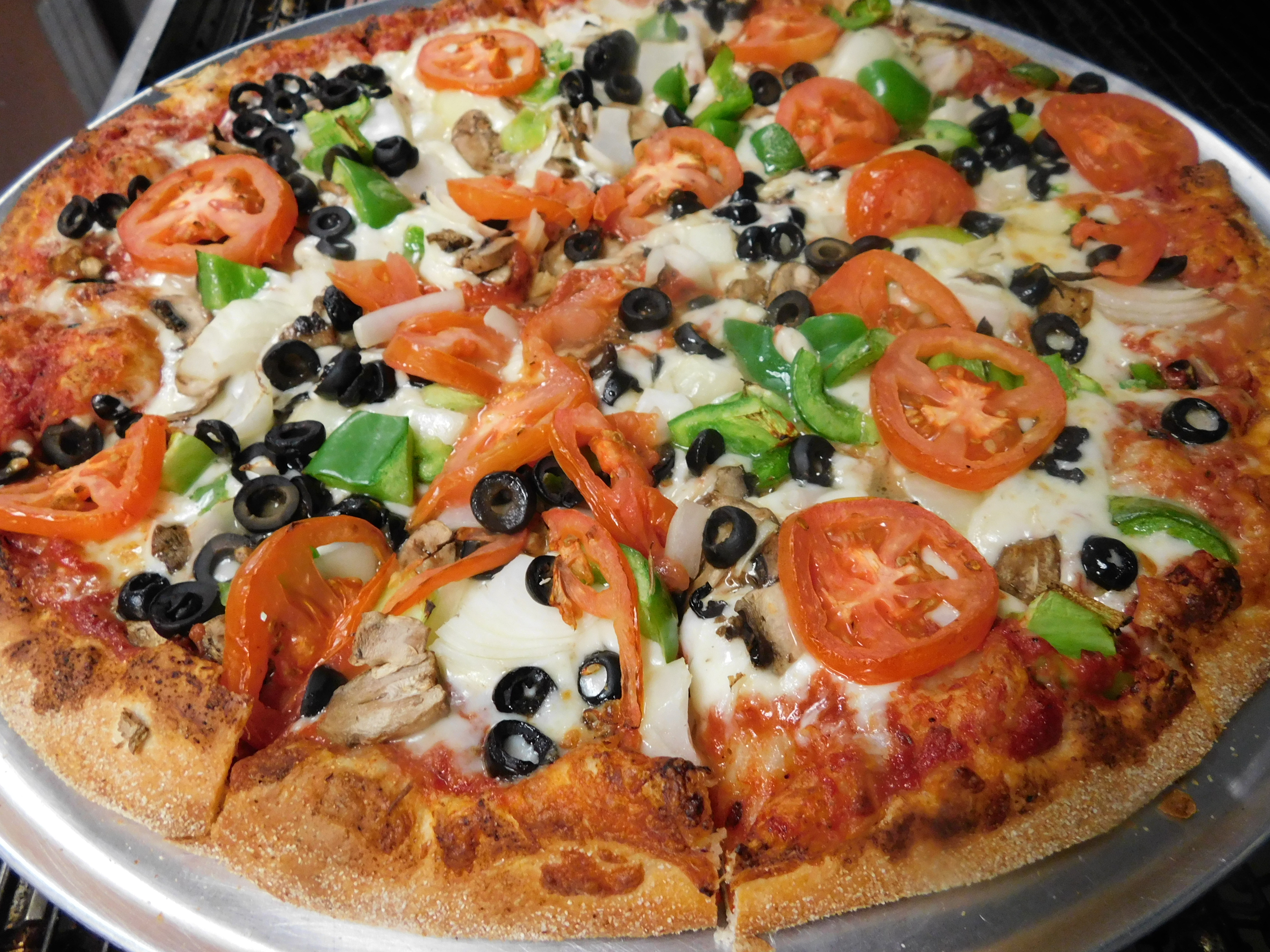 Order Veggie Lovers Pizza food online from Ameci Pizza & Pasta store, Thousand Oaks on bringmethat.com