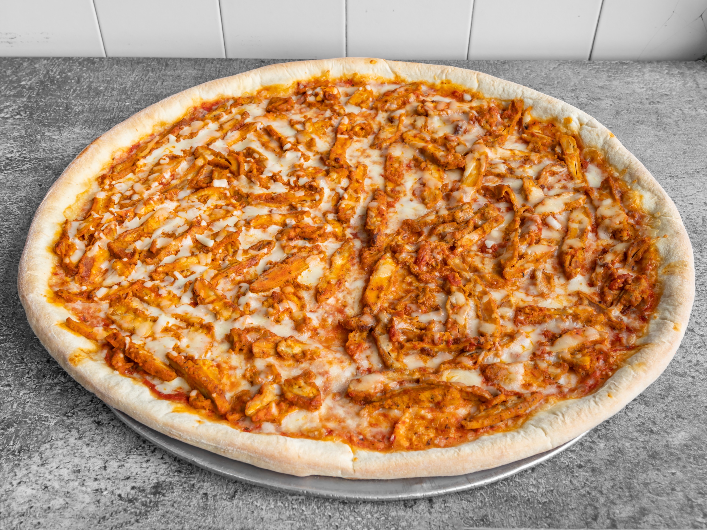 Order Chicken Parmigiana Pizza food online from La Pizzeria Del Sabor store, Yonkers on bringmethat.com