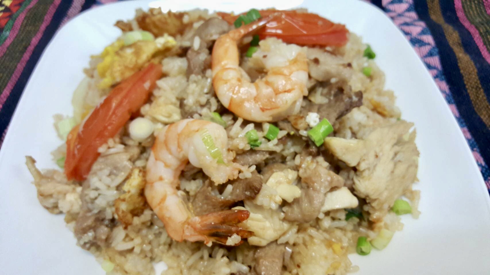 Order 31. Thai Fried Rice food online from Thai Rama store, Glendale on bringmethat.com