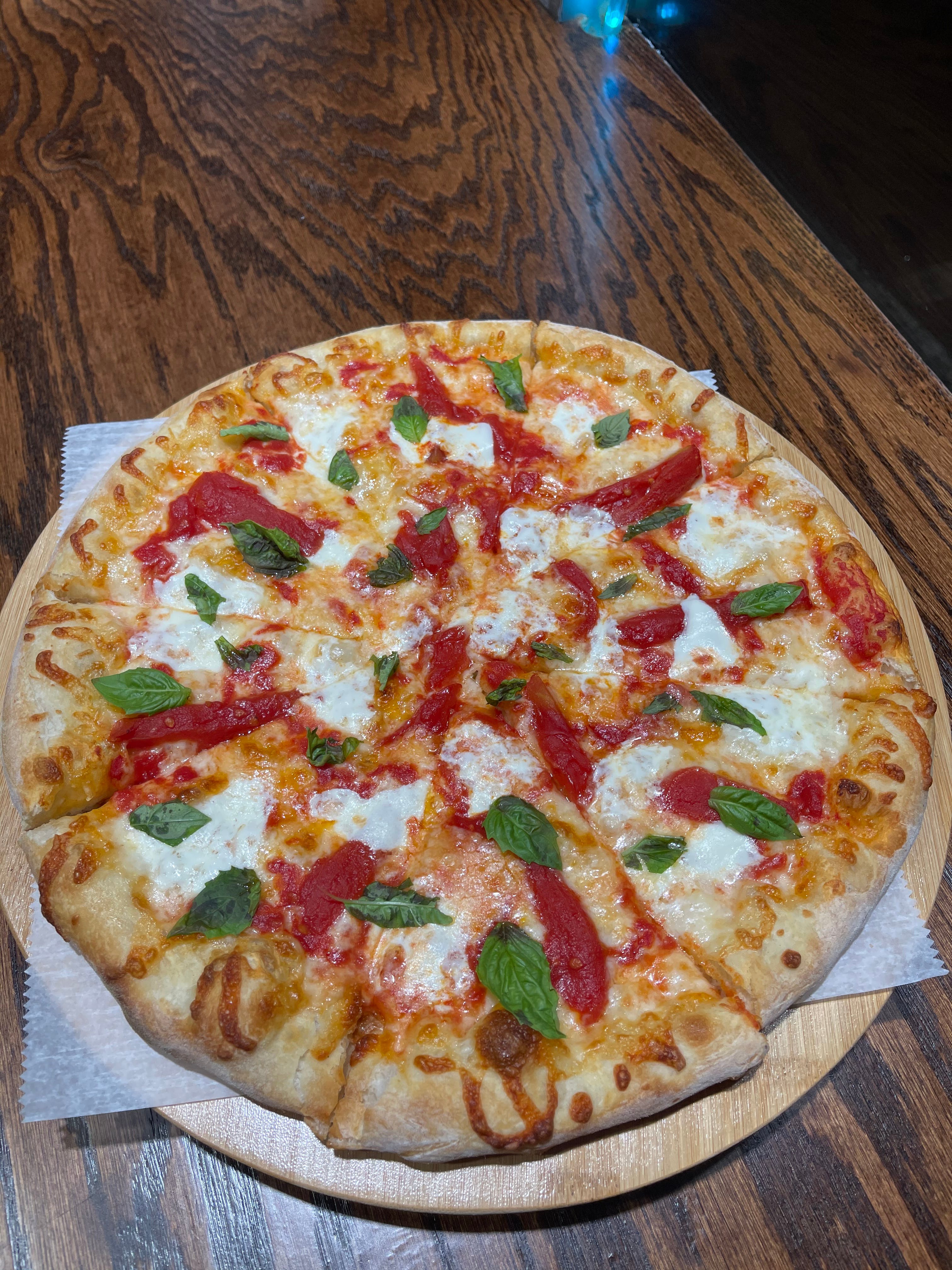 Order Margarita Pizza - Small food online from Four Brothers Pizza store, Westport on bringmethat.com