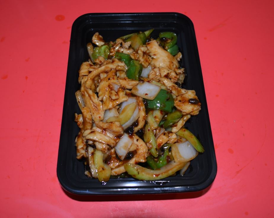 Order C11. Chicken with Black Bean Sauce food online from Canton Express store, Plano on bringmethat.com