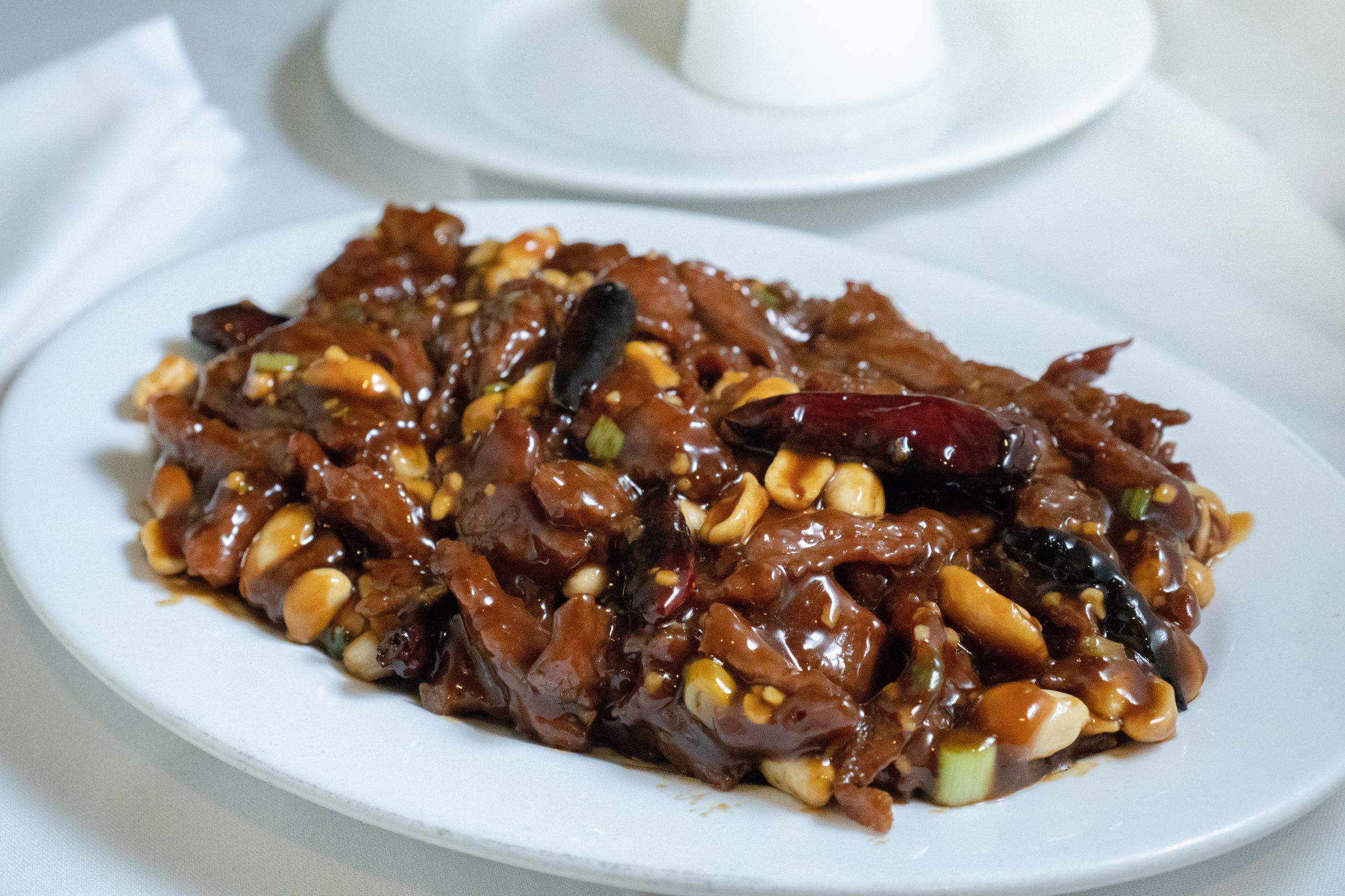 Order 47. Kung Pao Beef food online from SzeChwan Inn Chinese Restaurant store, Canoga Park on bringmethat.com