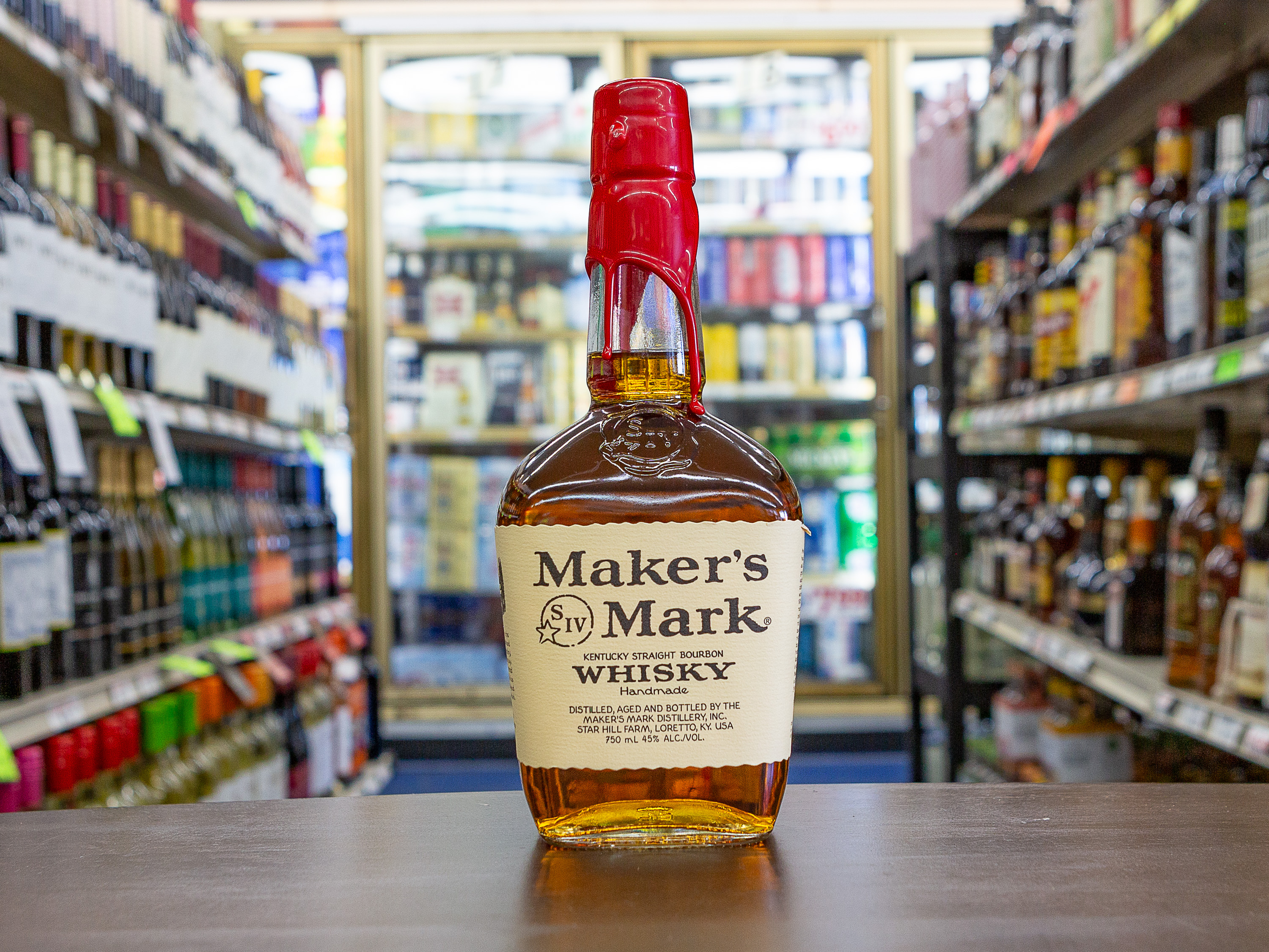 Order Maker's Mark Bourbon Whisky - 1 x 750 ml Bottle food online from Mike Liquor #2 store, Oceanside on bringmethat.com