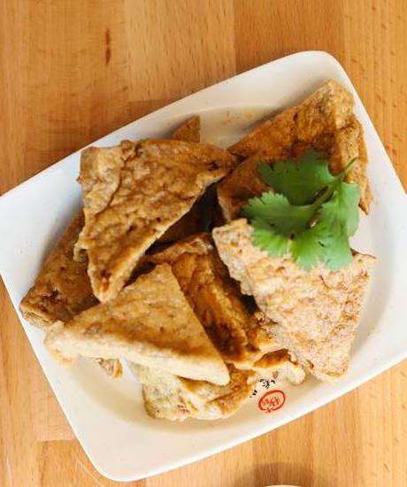 Order D16. Pickled Tofu 卤豆腐 food online from Shi Miao Dao store, Quincy on bringmethat.com