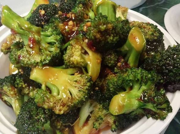 Order V3. Broccoli with Garlic Sauce 蒜香芥兰 food online from Jade Restaurant & Lounge store, Seattle on bringmethat.com