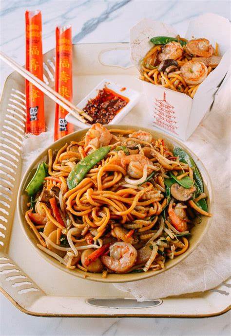 Order 53. Shrimp Lo Mein food online from Taste of Asian store, Lodi on bringmethat.com