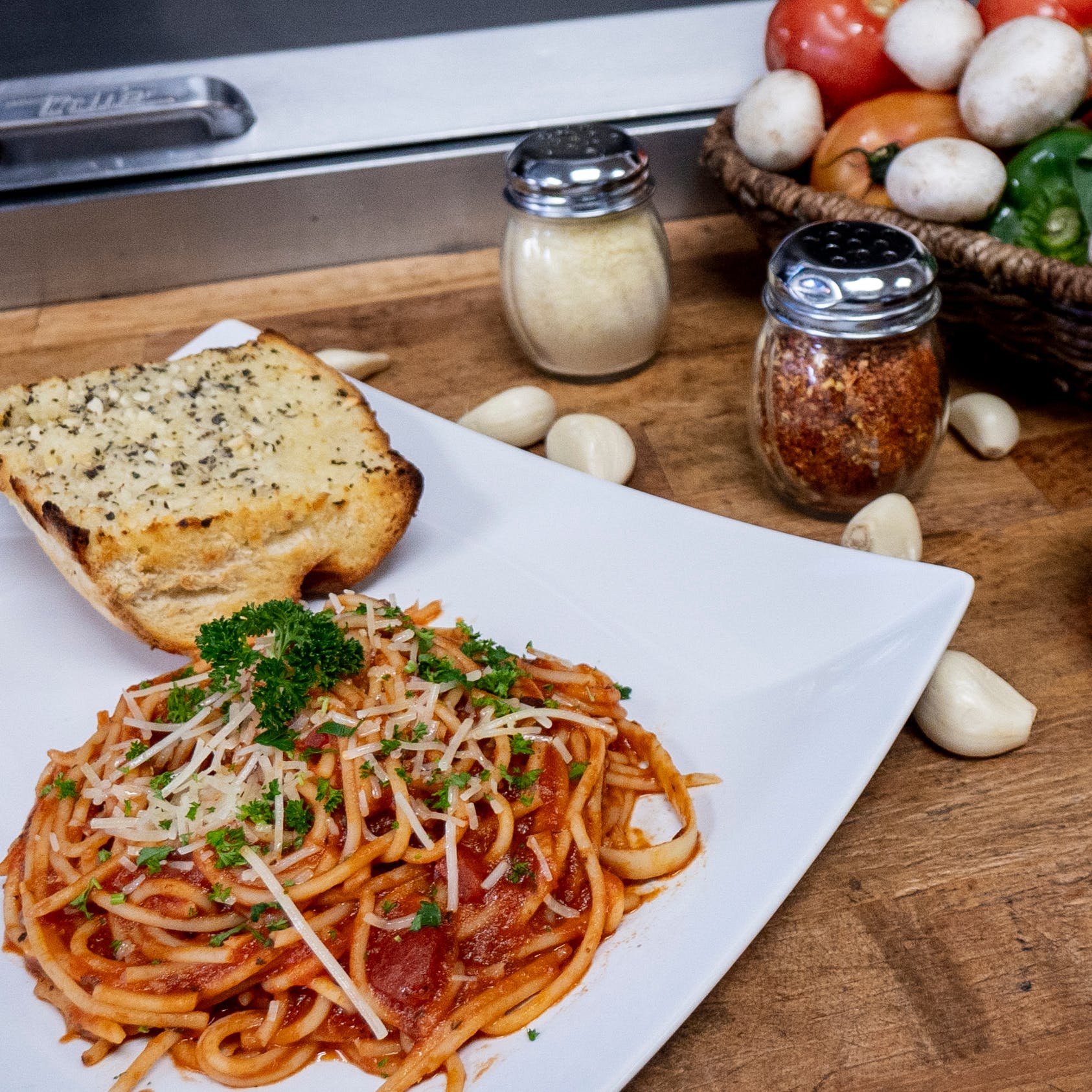 Order Spaghetti with Marinara - Pasta food online from Cybelles Pizza store, Oakland on bringmethat.com
