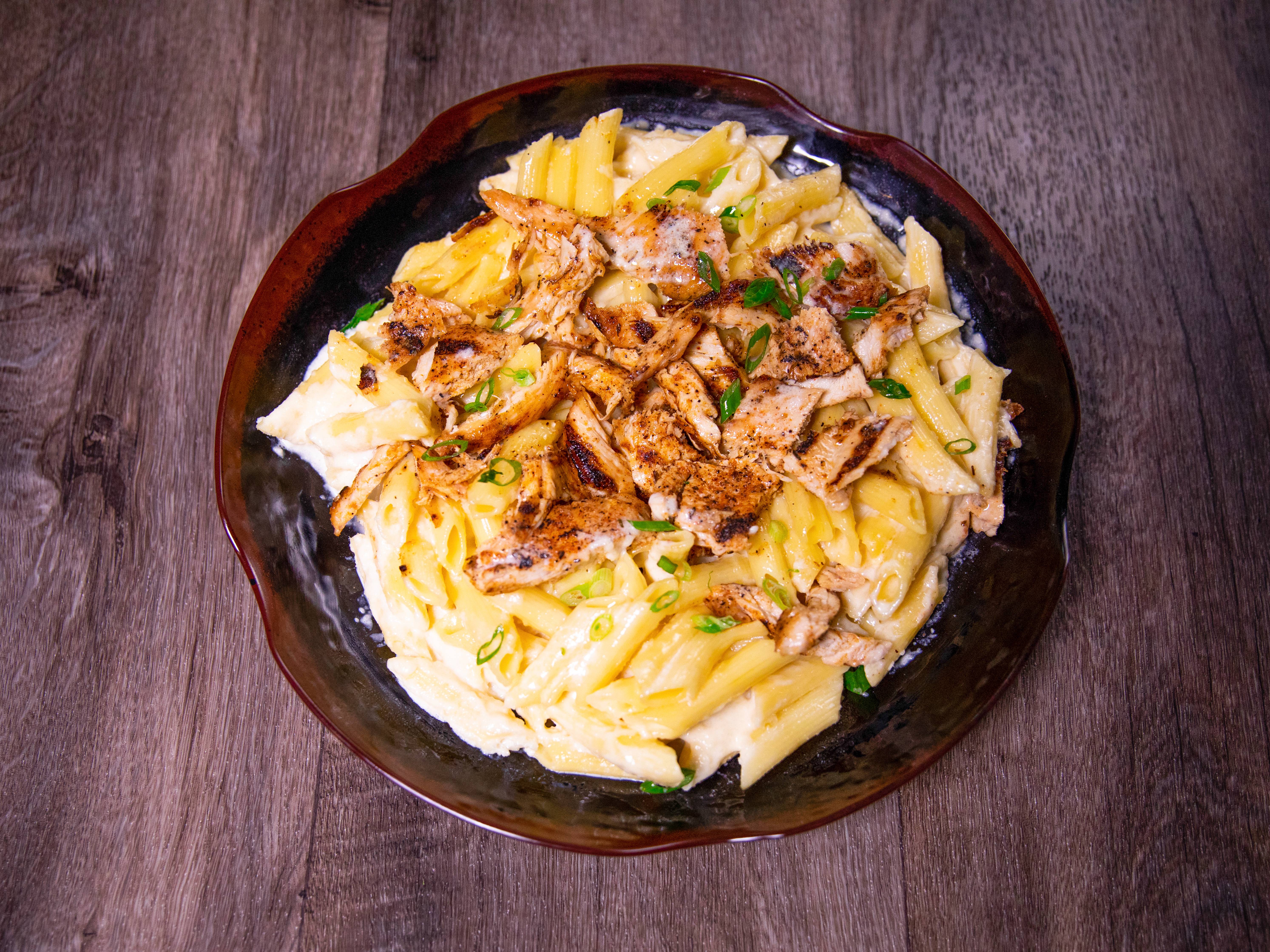 Order Chicken Alfredo food online from Midtown Bar & Grill store, Houston on bringmethat.com