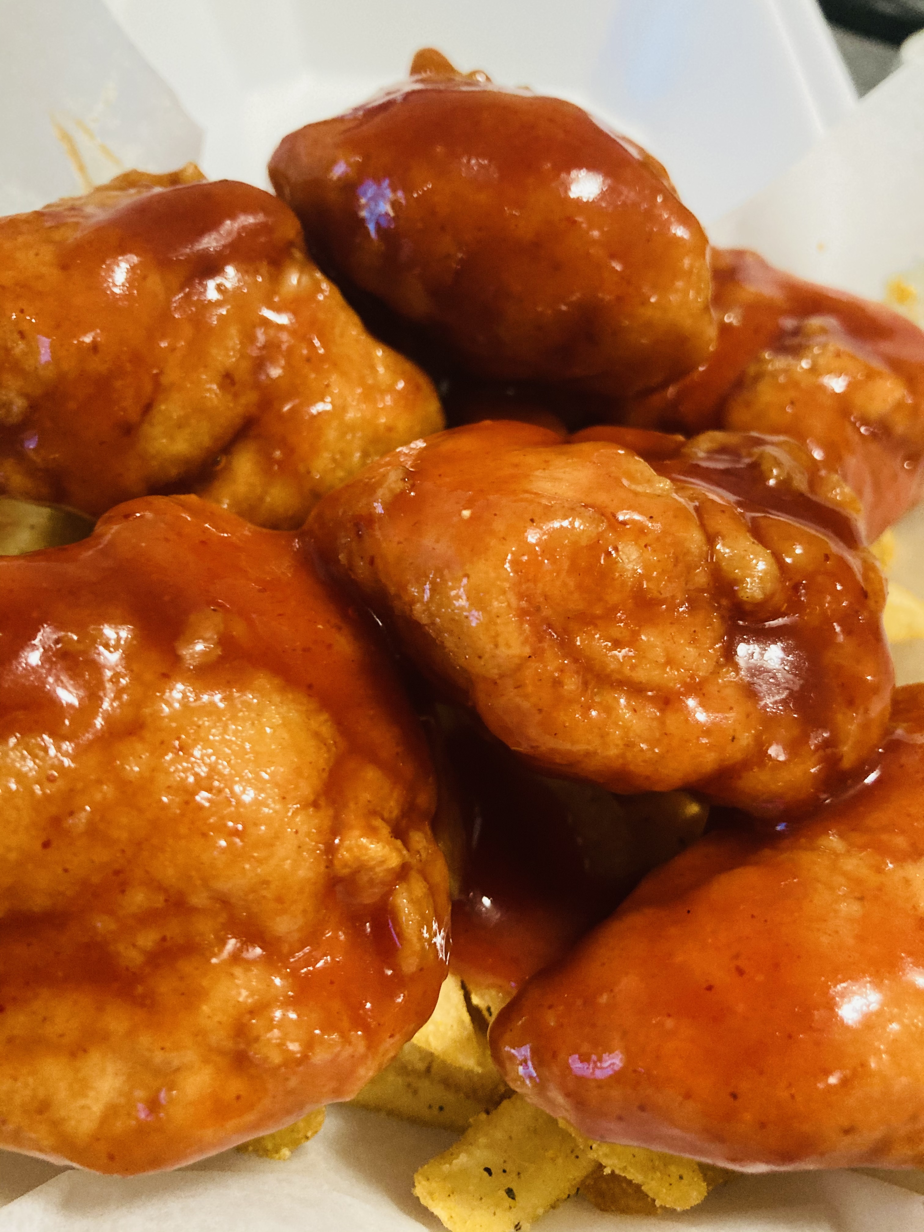 Order Boneless Wings food online from Bronzeville Wingz store, Chicago on bringmethat.com