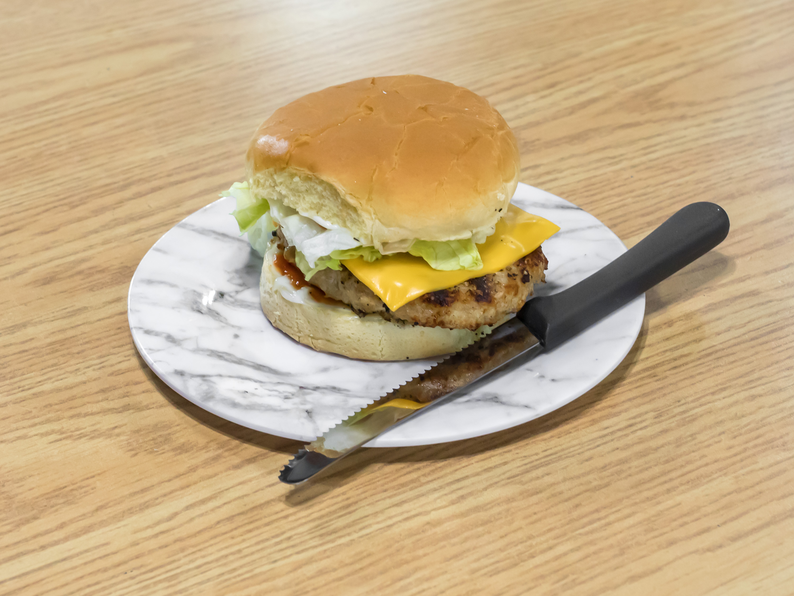 Order Turkey Burger food online from Jovonne Lounge store, Detroit on bringmethat.com
