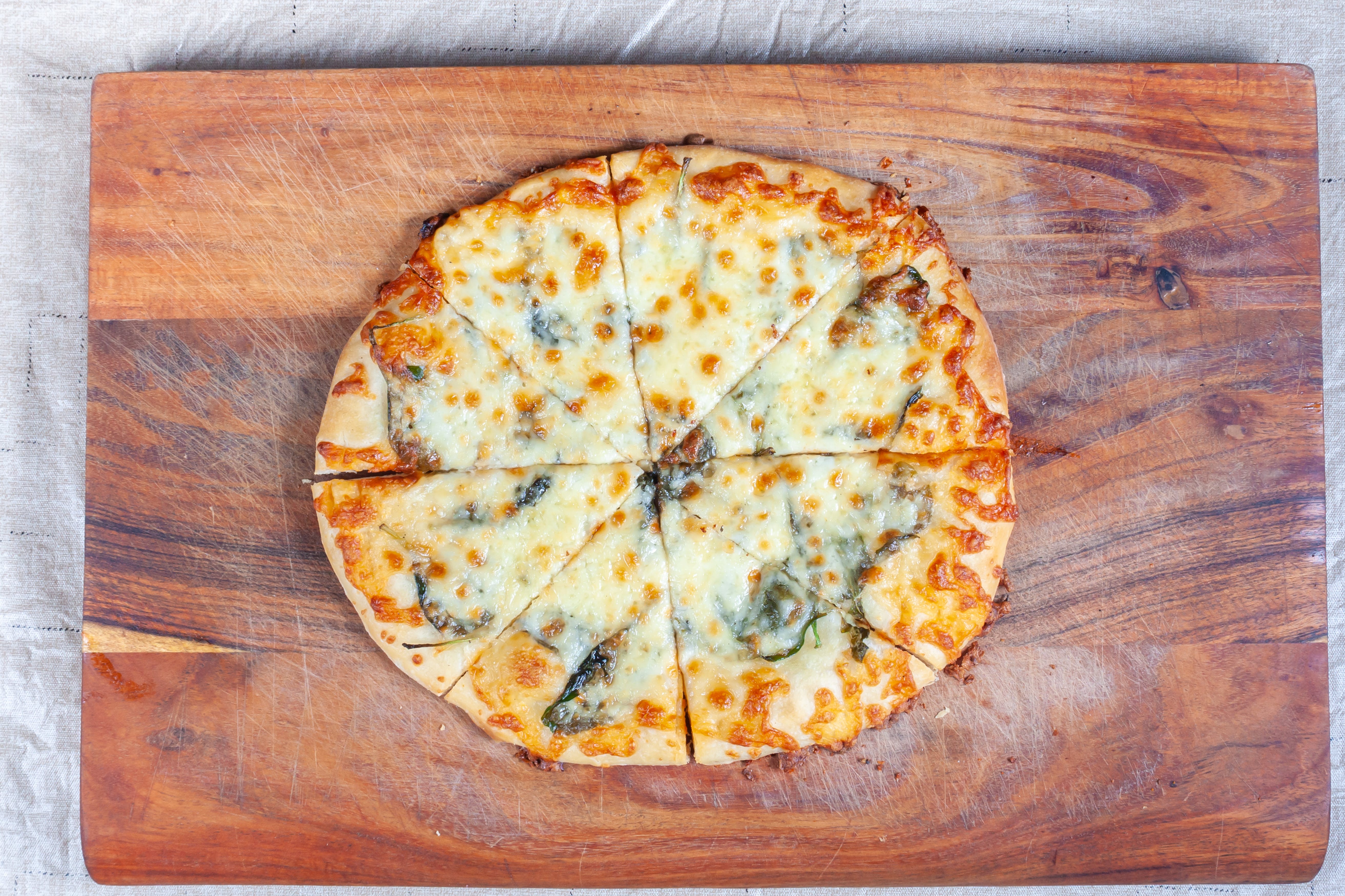 Order White Spinach Pizza - Pizza food online from Villa Roma store, Gastonia on bringmethat.com