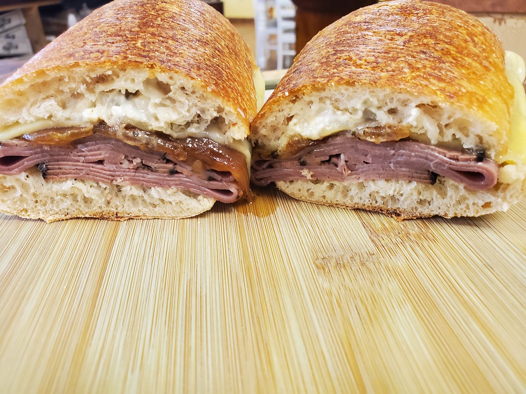 Order Roast Beef and Gouda Sandwich food online from Sassano store, Paoli on bringmethat.com