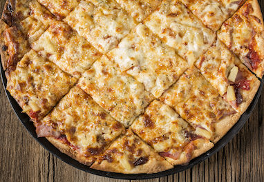 Order The Hawaiian Pizza food online from Rosati's Pizza store, Gilberts on bringmethat.com