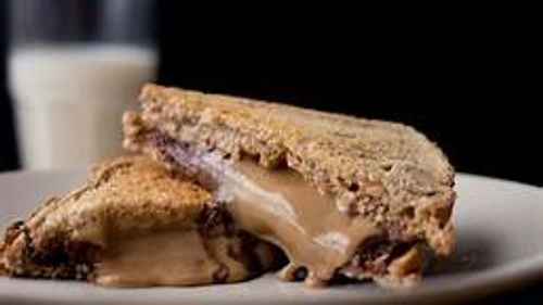 Order Nutella® Peanut Butter Sandwich food online from Georgia Diner store, Duluth on bringmethat.com