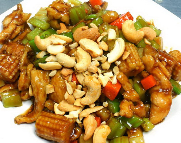 Order 64. Chicken with Cashew Nuts food online from Mandarin Taste Restaurante store, Baltimore on bringmethat.com