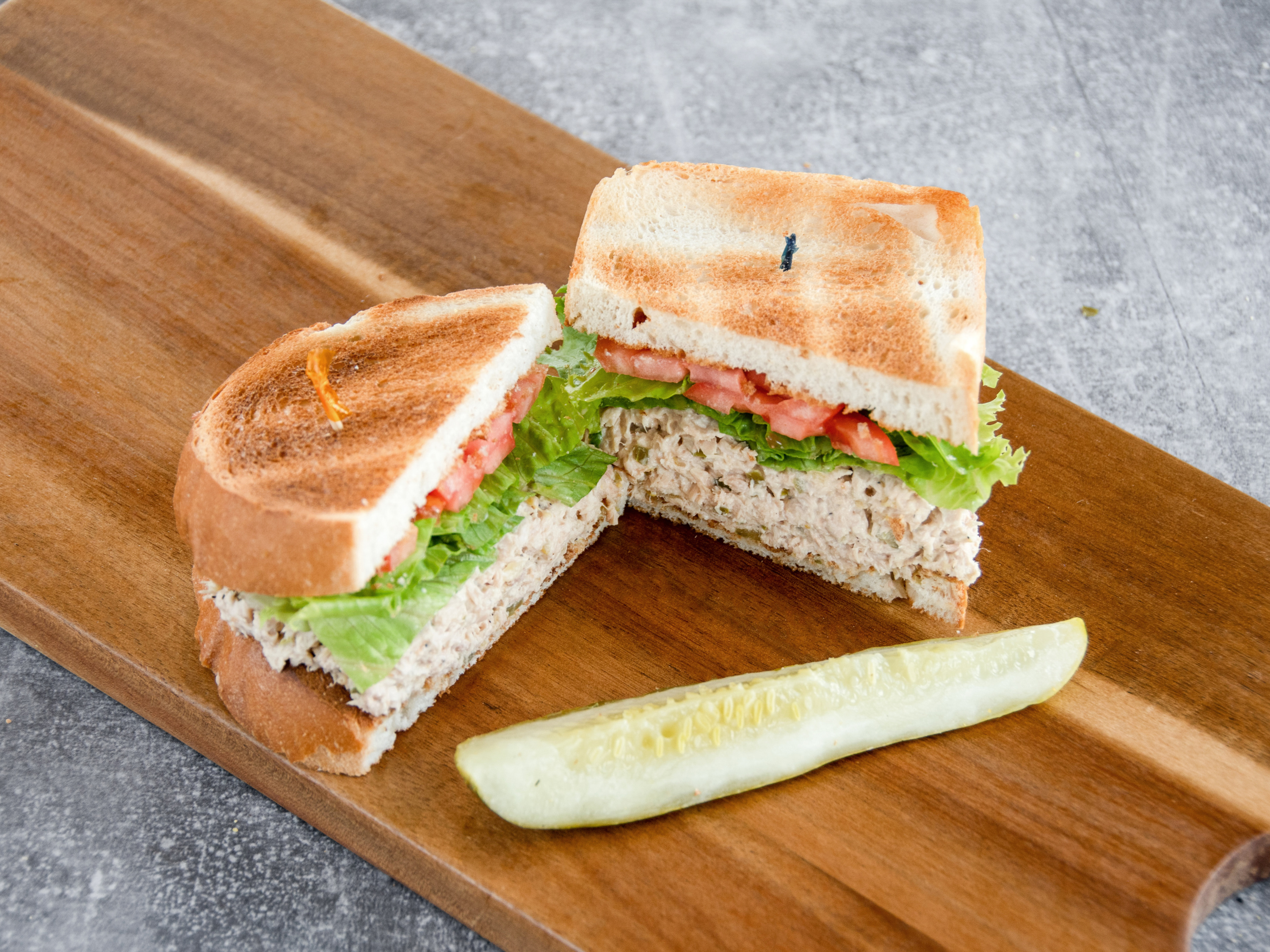 Order #11. Toasted Tuna Sandwich food online from Breakaway Deli store, Troy on bringmethat.com