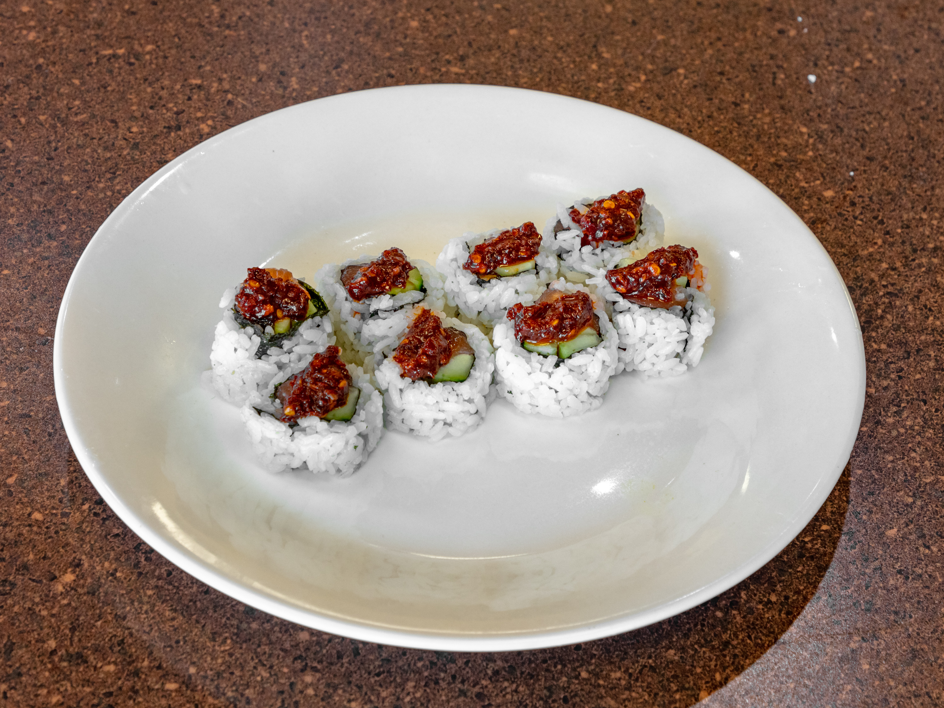 Order SPICY SALMON ROLL food online from Tokyo House store, Chandler on bringmethat.com