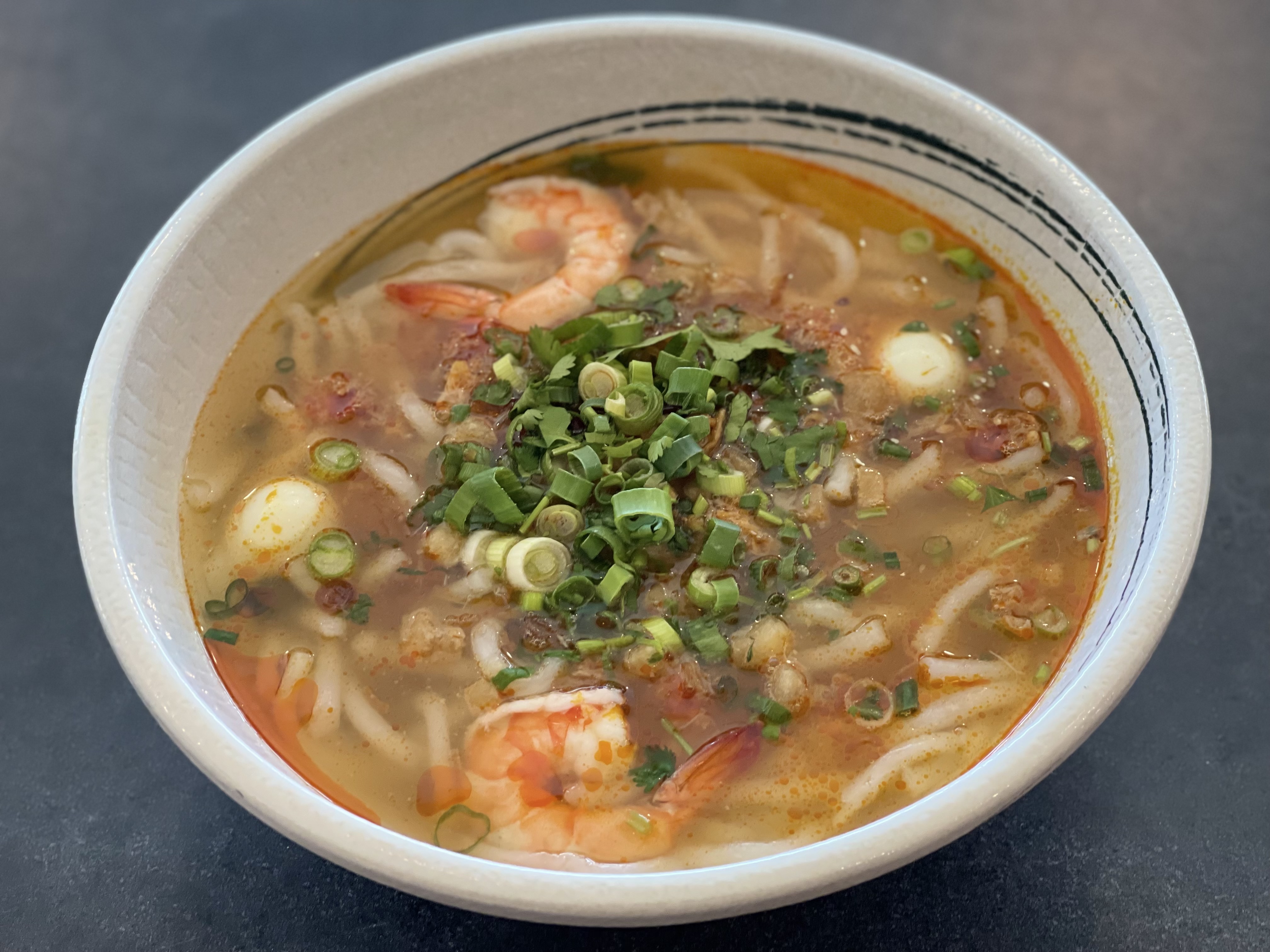 Order Bánh Canh Cua - Shrimp and Crab Soup food online from Watda Pho store, Englewood on bringmethat.com