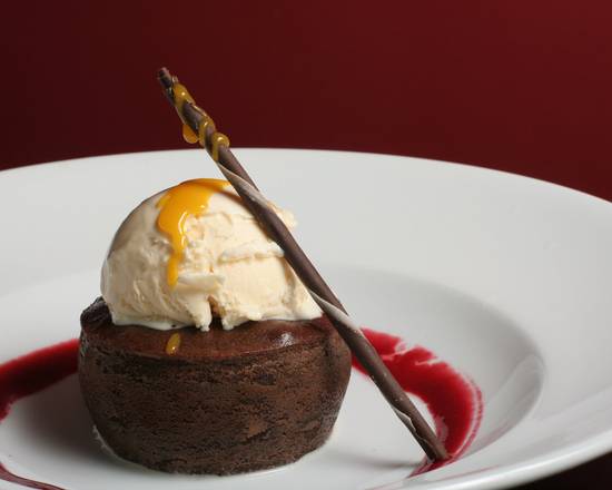 Order Chocolate Lava Cake. food online from Honshu Sushi & Noodles Lounge store, Jersey City on bringmethat.com