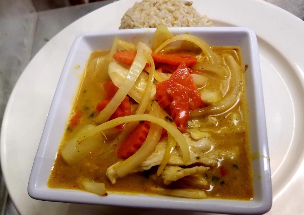 Order C6. Mussaman Curry food online from Kin Thai store, High Point on bringmethat.com