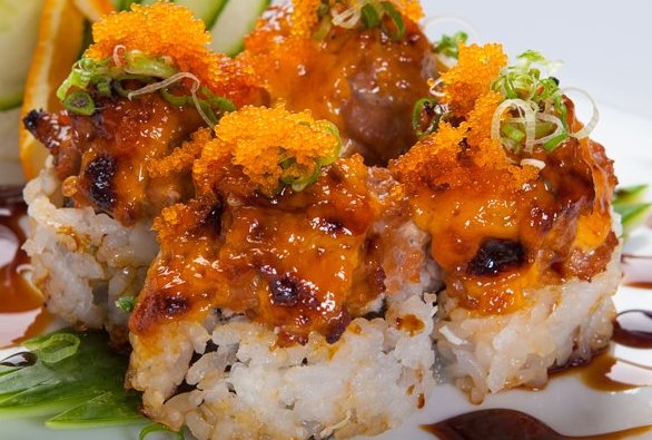 Order Volcano Roll food online from Kiraku Ramen & Sushi store, Gardena on bringmethat.com