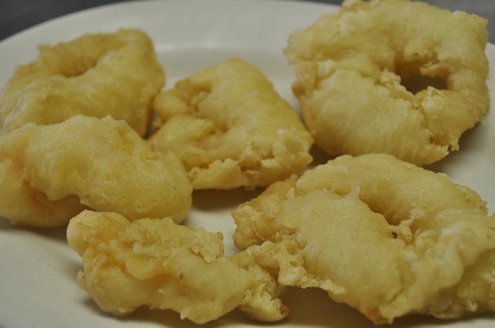 Order 04. Six Pieces Fried Shrimp food online from Wing Wah Lau Chinese Restaurant store, Chicago on bringmethat.com