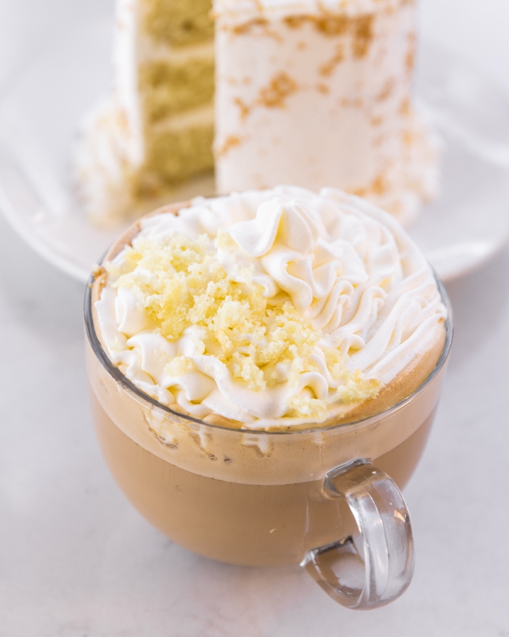 Order Caramel Cake Batter Latte (Hot) (#) food online from The Coffee Class store, Las Vegas on bringmethat.com