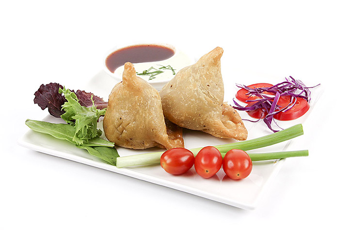 Order Vegetable Samosa  food online from The Little India Restaurant store, Chicago on bringmethat.com