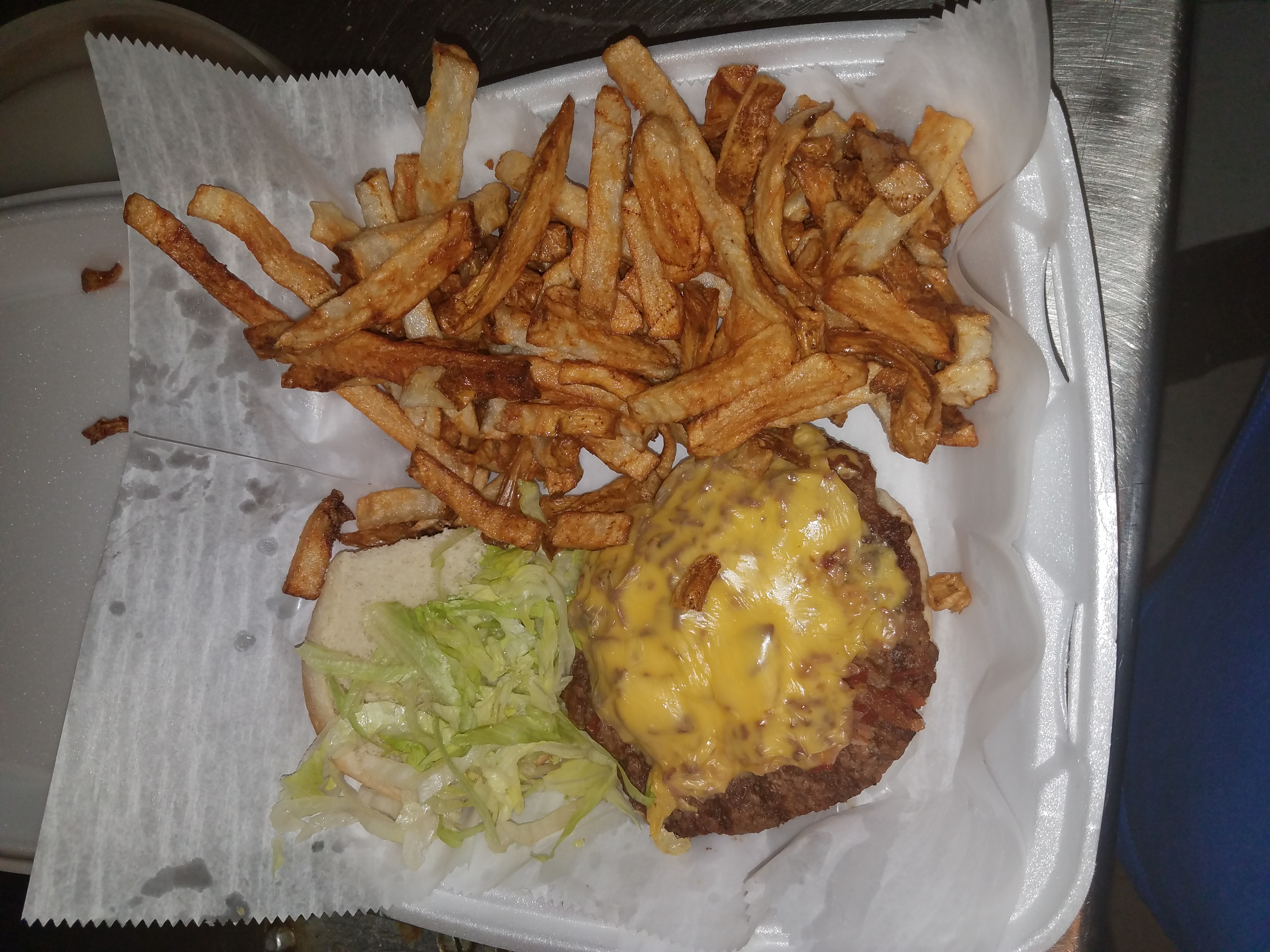 Order Hamburger and Fries  food online from Hot Box Pizza & Wings store, South Park Township on bringmethat.com