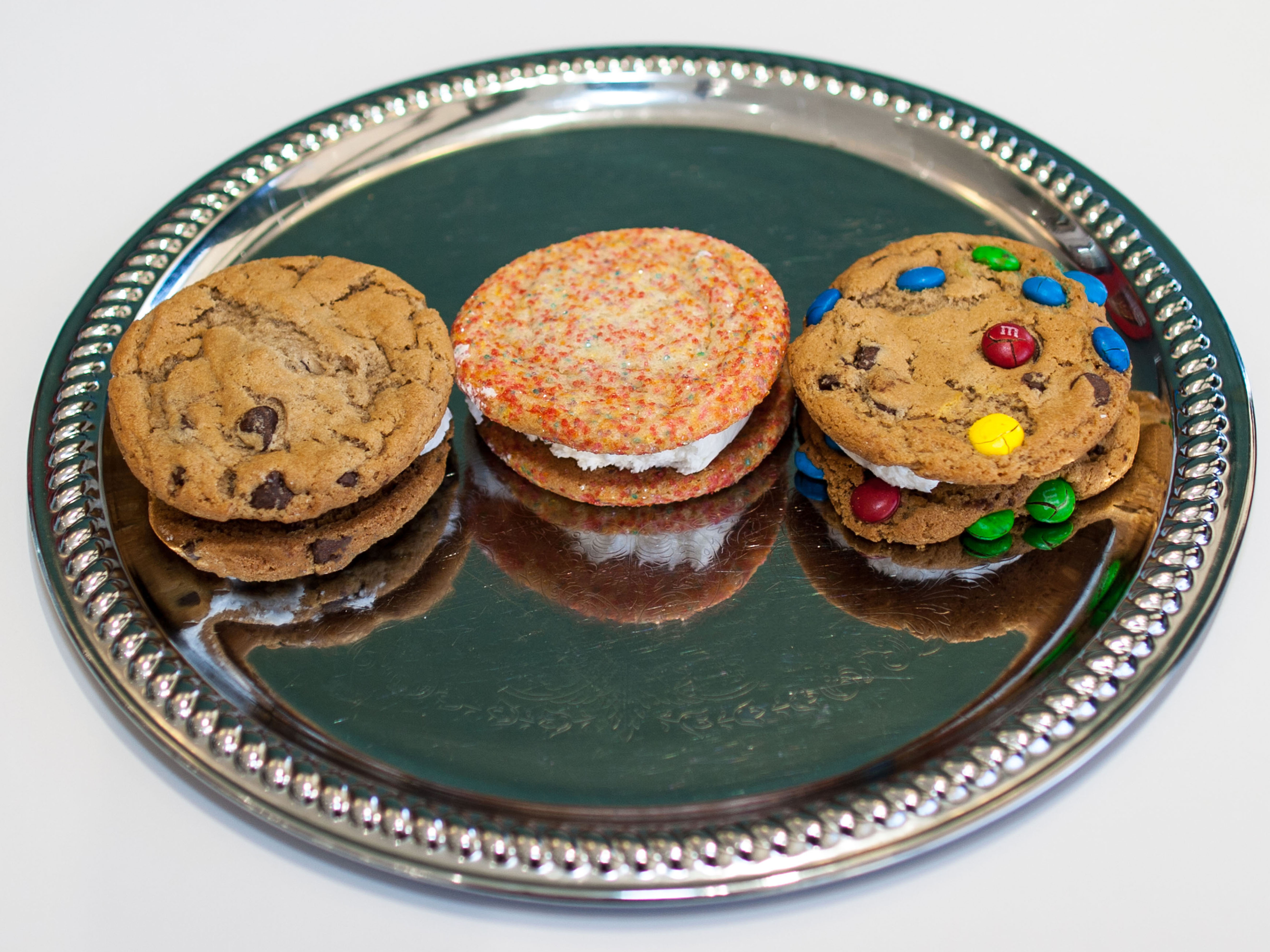 Order Double Doozie Cookie food online from Great American Cookies - Carriage Crossing store, Collierville on bringmethat.com