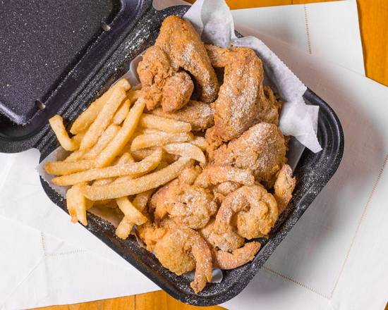 Order Wings (4 Pieces) and Large Shrimp (8 Pieces) Combo food online from Captain Jay Fish & Chicken store, Eastpointe on bringmethat.com